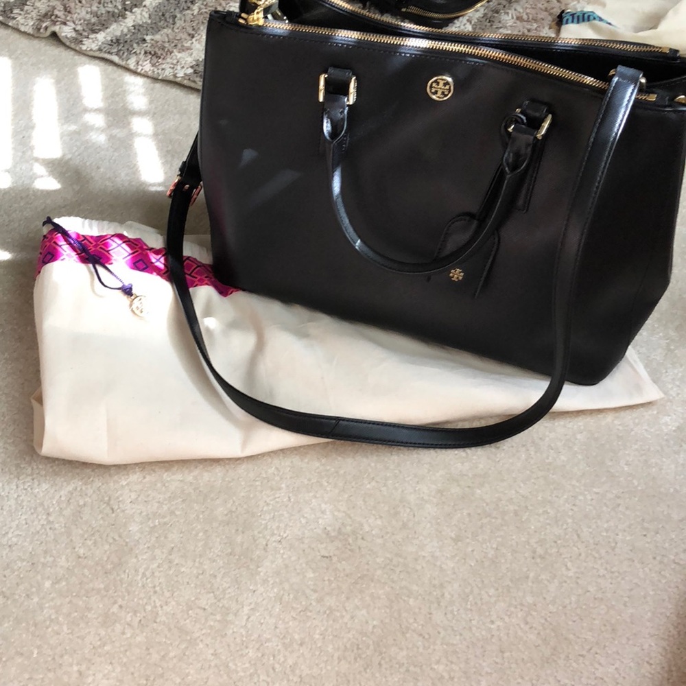 Authentic Tory Burch Robinson Handbag